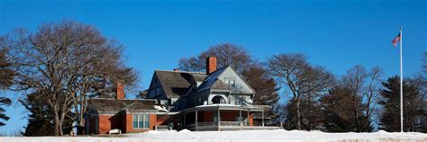 The best available hotels & places to stay near North Babylon, NY.